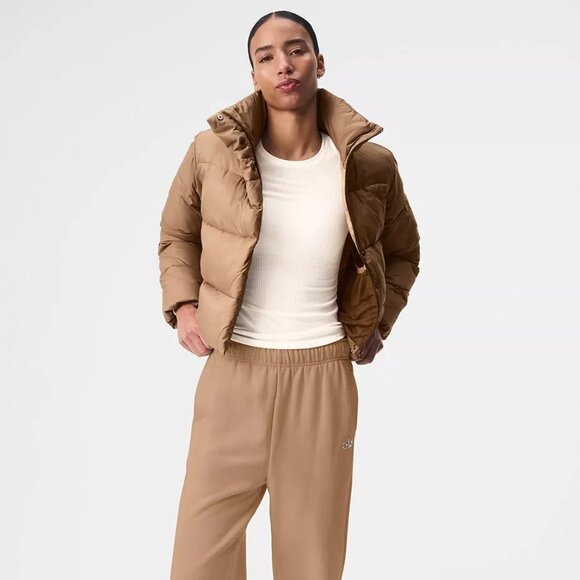 Alo Yoga Womens Jacket Gold Rush Puffer Full Zip Tall Collar M Toasted Almond - Picture 8 of 8